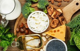 Foods,Rich,In,Calcium,Such,As,Sardines,,Bean,,Dried,Figs,