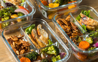 Homemade,Keto,Chicken,Meal,Prep,With,Veggies,In,A,Container